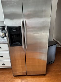 GE Stainless Steel Side-by-Side Refrigerator