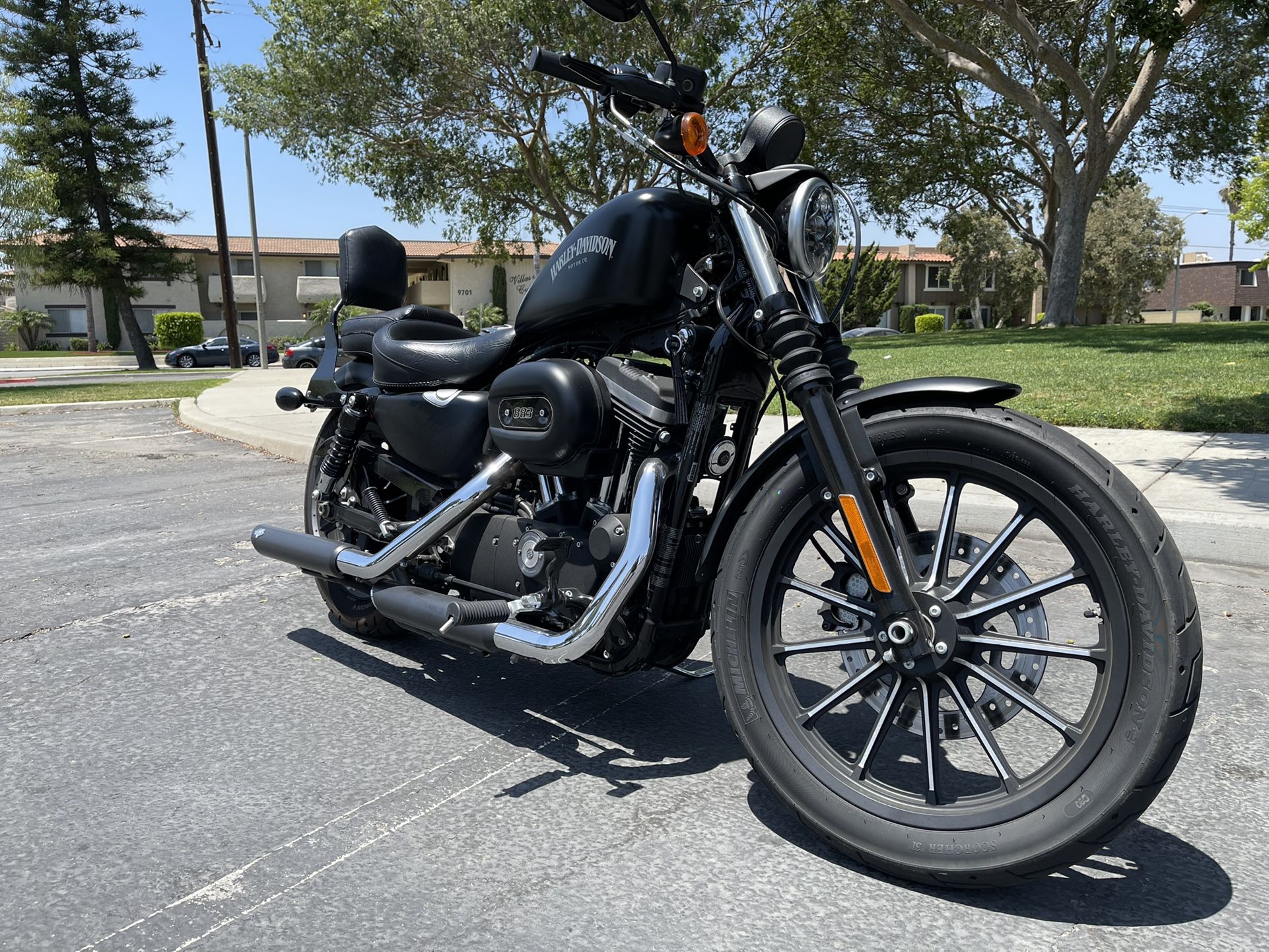 Photo 2015 Harley Davidson Iron 883