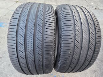 2 USED TIRES MICHELIN 255/45/20