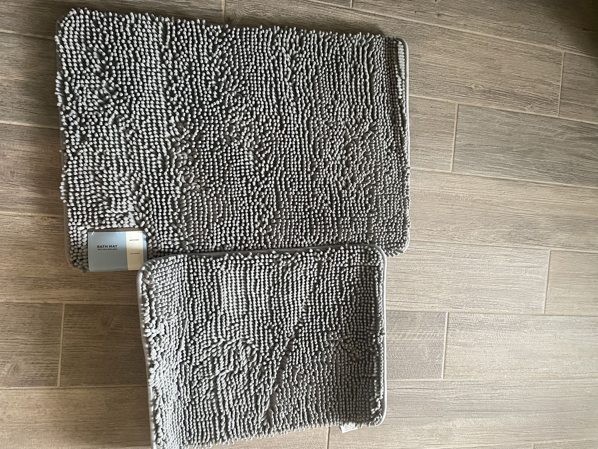 4 Bath Mats