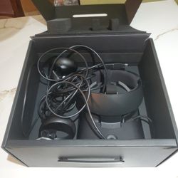 Oculus Rift S (brand new)