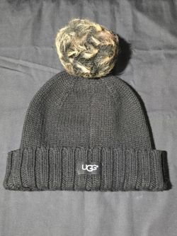 UGG Women's Chunky Knit Pom Beanie Hat Black Metallic Gold Gray One Size O/S