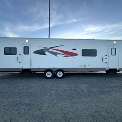2009  Park Model Xxl Double Side Out 