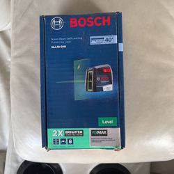 Bosch Green-Beam Self Leveling Cross Line Laser And Tripod