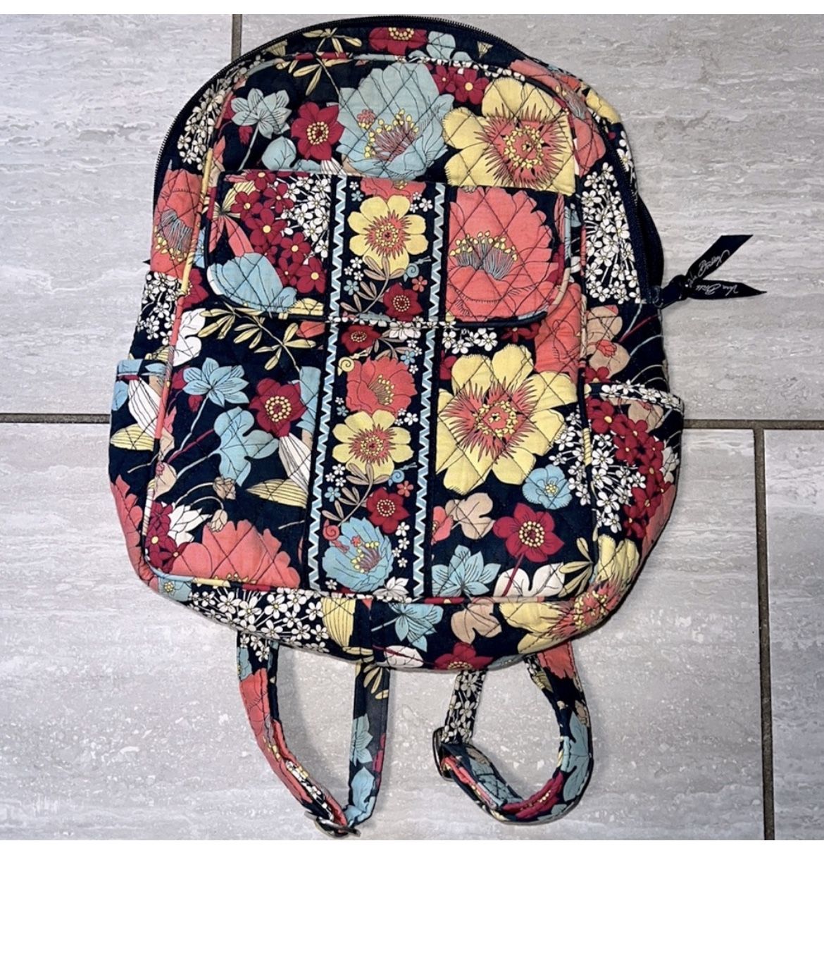 Vera Bradley Floral backpack Purse Like New condition Reg. $120 Now Just $30