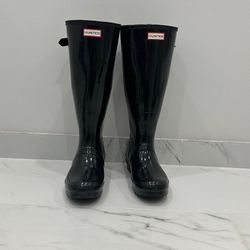 Hunter Original Tall Gloss Rain Boot for Women, Size US 9 - Black