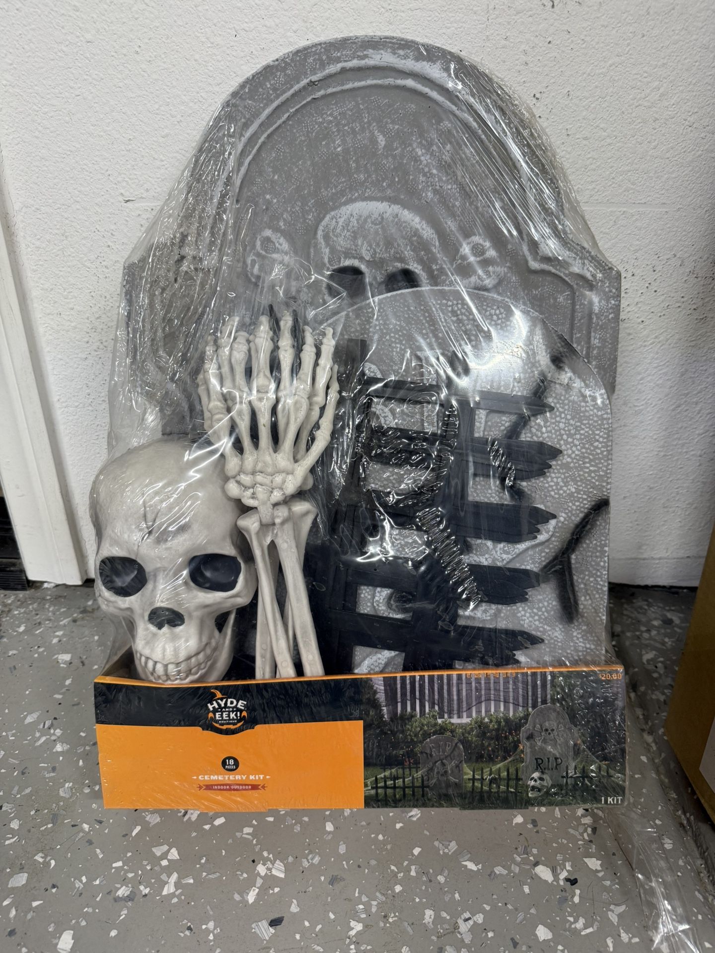 Hyde And Seek Cemetery Kit