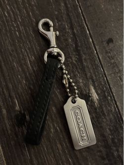 Silver Metal Coach Tag / Zipper pull / keychain