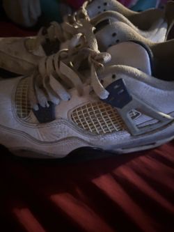Jordan 4s