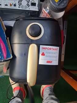 Dash Air Fryer Black and Gold