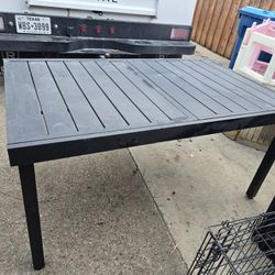 Outdoor. Metal Table With Leaf
