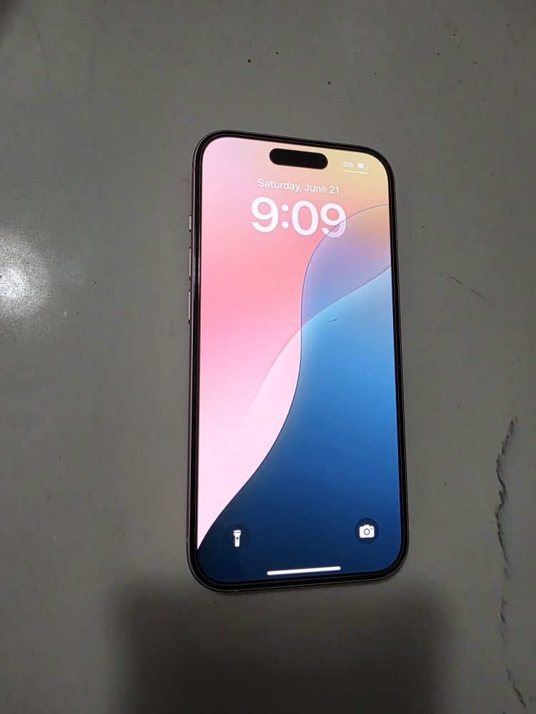iPhone 15 128g Unlock For Any Carrier