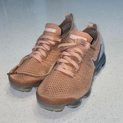 Nike Air VaporMax Flyknit 2 Rose Gold Women's Size 7 Sneakers 942843-602