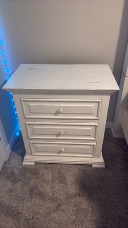 White vintage nightstand
