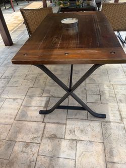 Table with iron 5 x 5