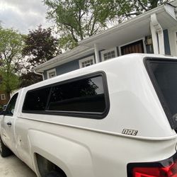 Truck Bed Cover/camper 