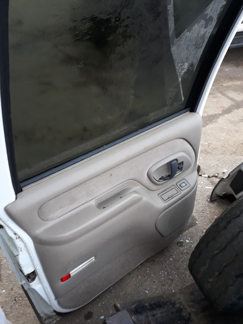 98 chevy crew cab truck or suburban doors