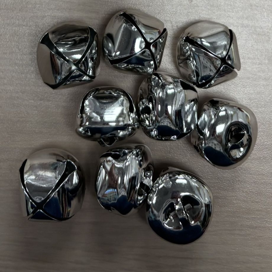 Silver Bells Christmas – New