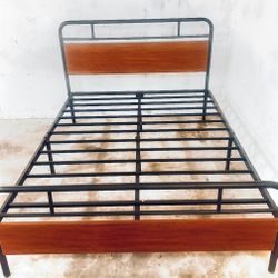 Metal BED FRAME - Full Size Bed (unused)