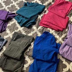 Set Of 7 Women’s Size Xs/s Scrubs