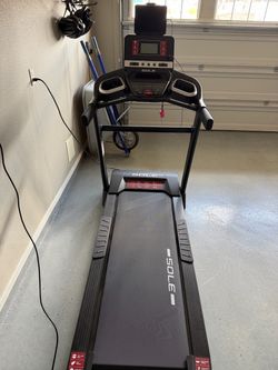 Sole F63 Folding Treadmill