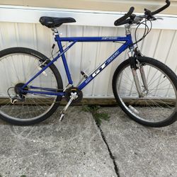 GT mountain Bike 