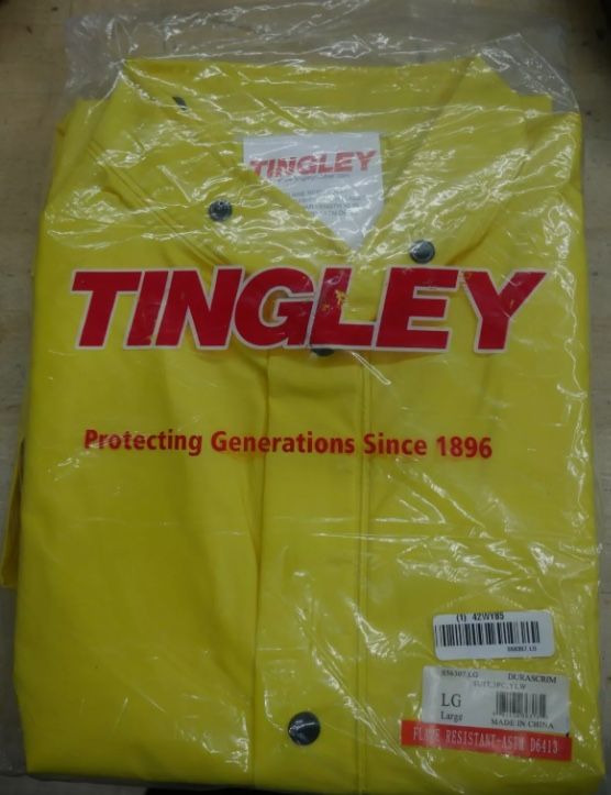 TINGLEY S56307 LARGE 3 PIECE RAINSUITE. NEW. OPEN PACKAGE.