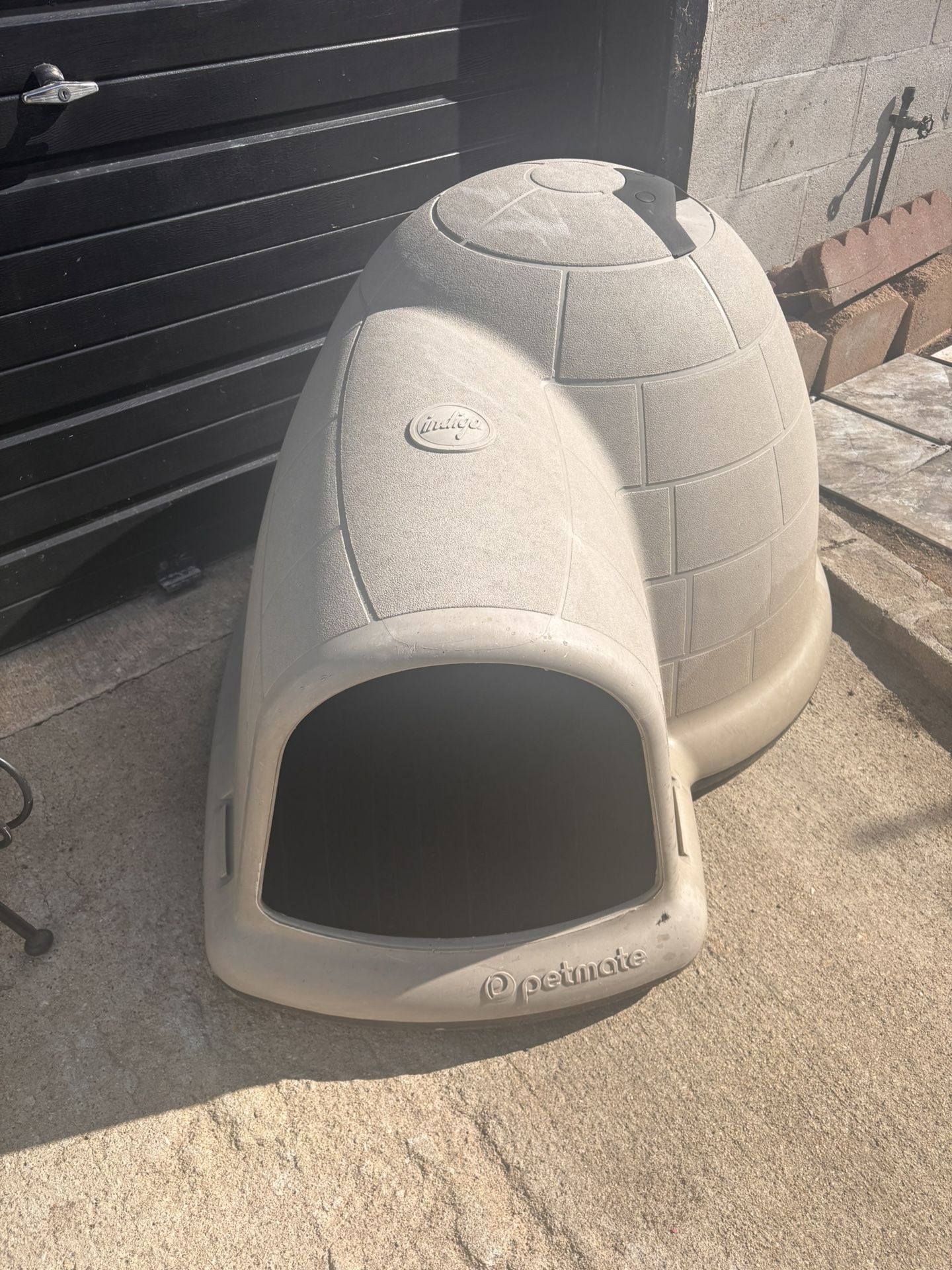 Petmate Indigo Dog House