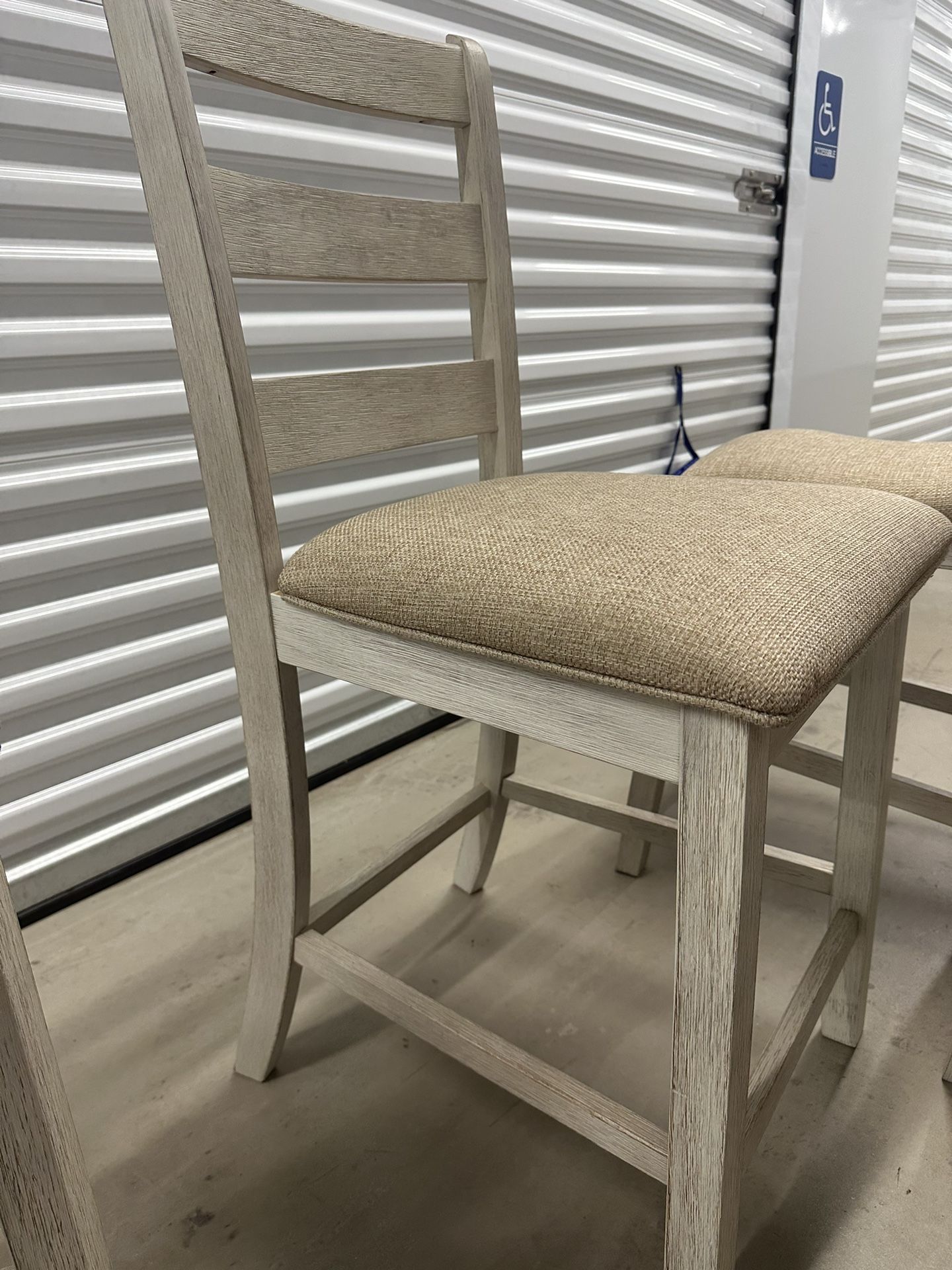 Dining room Chairs