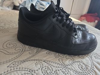 Nike Air Force Size 12 Men $35 Good Condition 