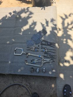 Clamps hole punches