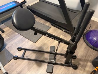 DB METHOD SQUAT MACHINE