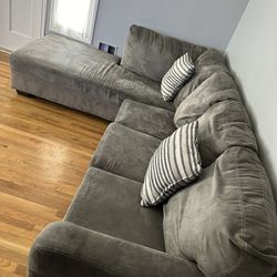 sofa (couch)