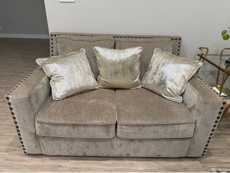 Love seat