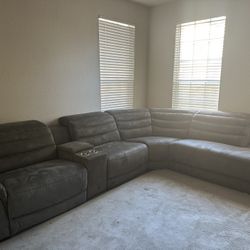 Reclining sectional 