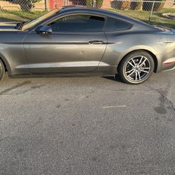2016 Ford Mustang