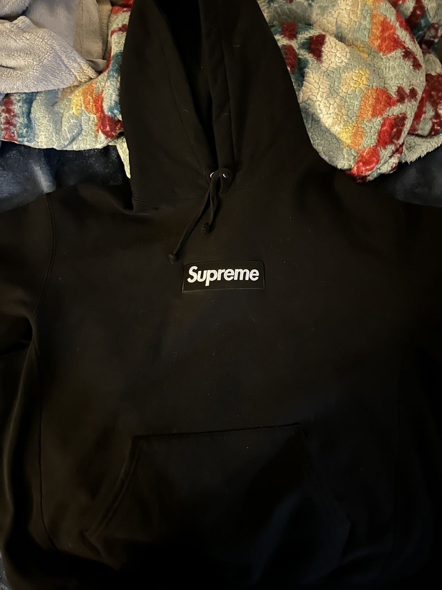 Suprem Box logo 2023