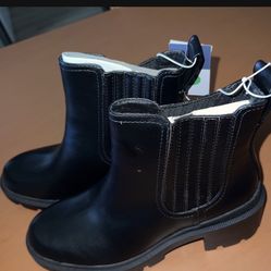 New Boots Size 10 