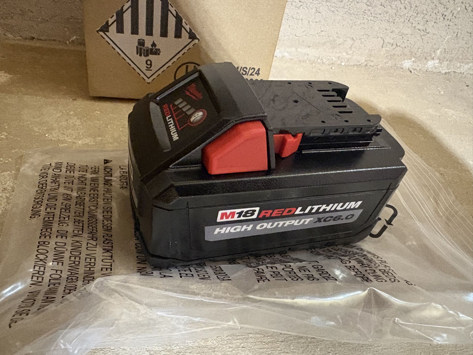 Milwaukee M18 18-Volt Lithium-Ion High Output Battery Pack 6.0Ah