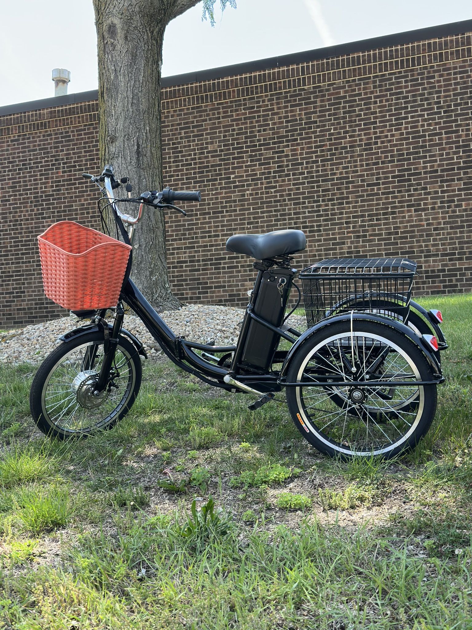 Electric Folding Tricycle With Pedal & Throttle Assist & Speed Up To 15 MPH - Black Color - Brand New