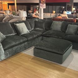 OM• $38 Initial • Brand New Carriage View Sectional With Chaise 