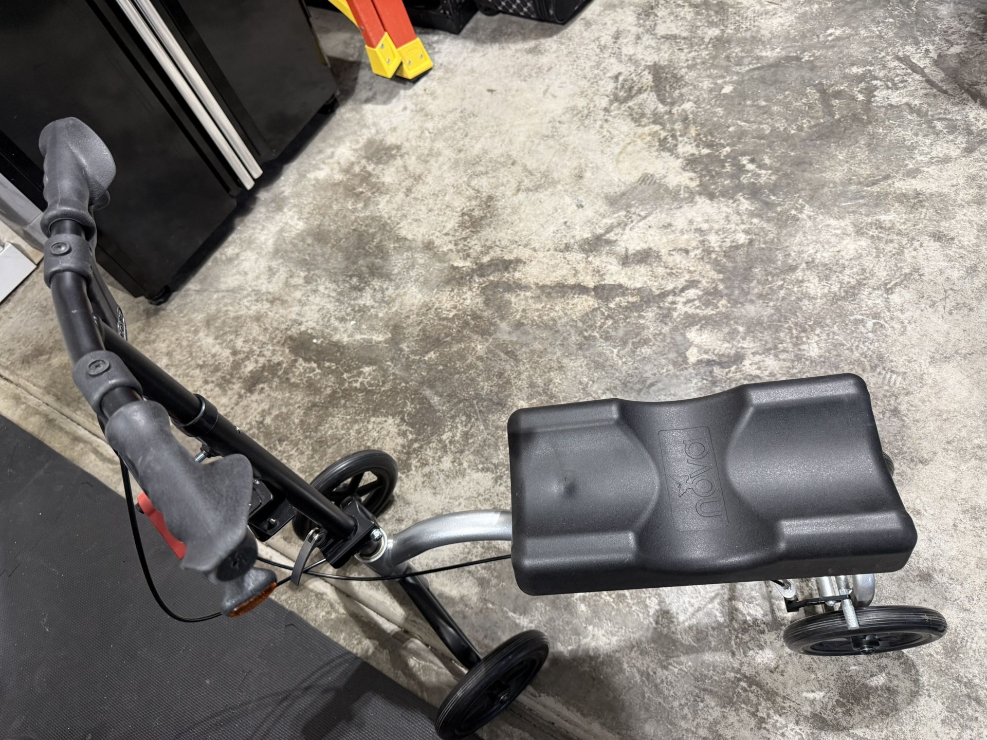 Nova Knee Scooter
