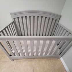 Crib with mattress