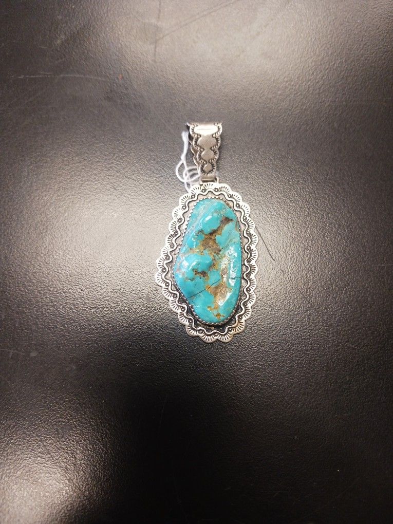 Turquoise Pendent 14.7 G