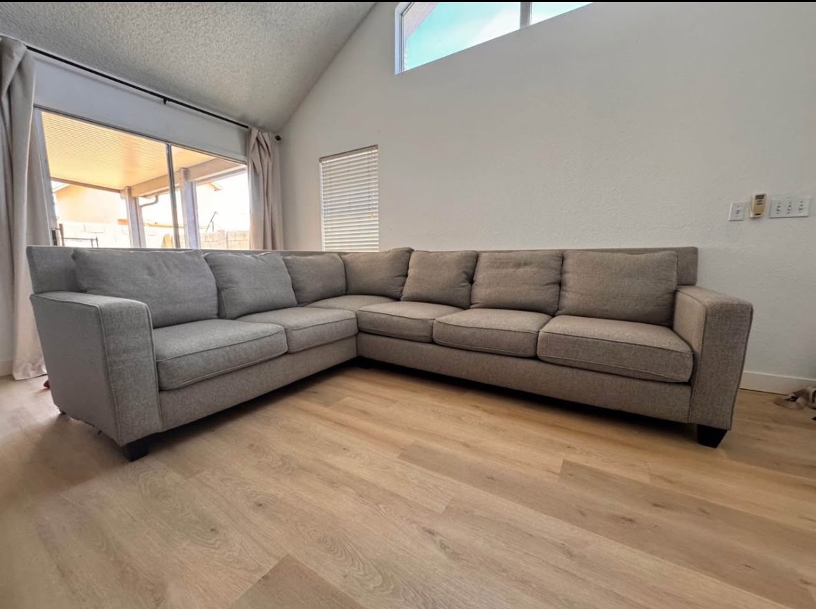 Norwood Sectional Couch