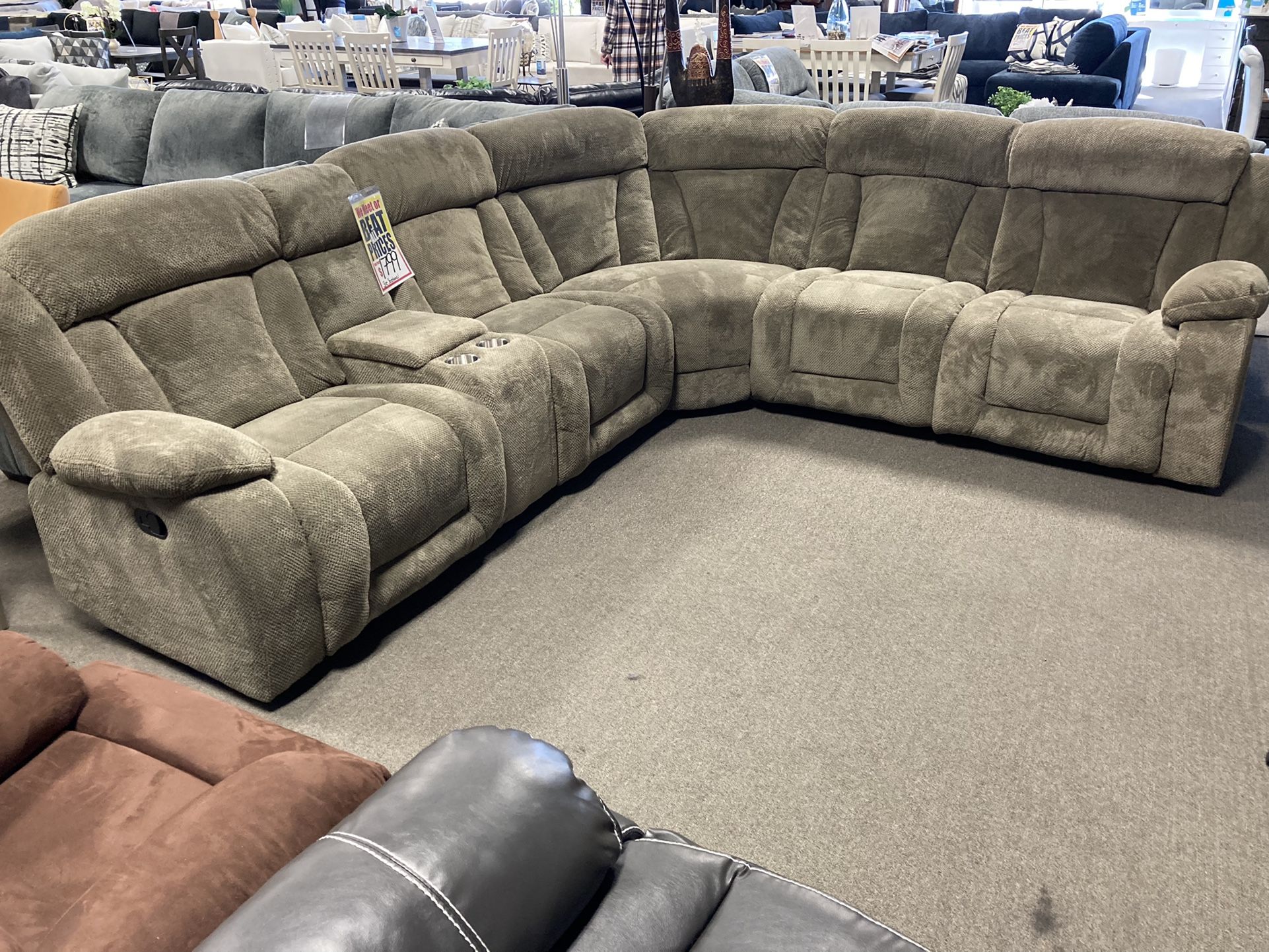 Lovely Sectional ✨💗 Easy Financing Available ✨✅
