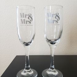 Mr & Mrs Champagne Glasses