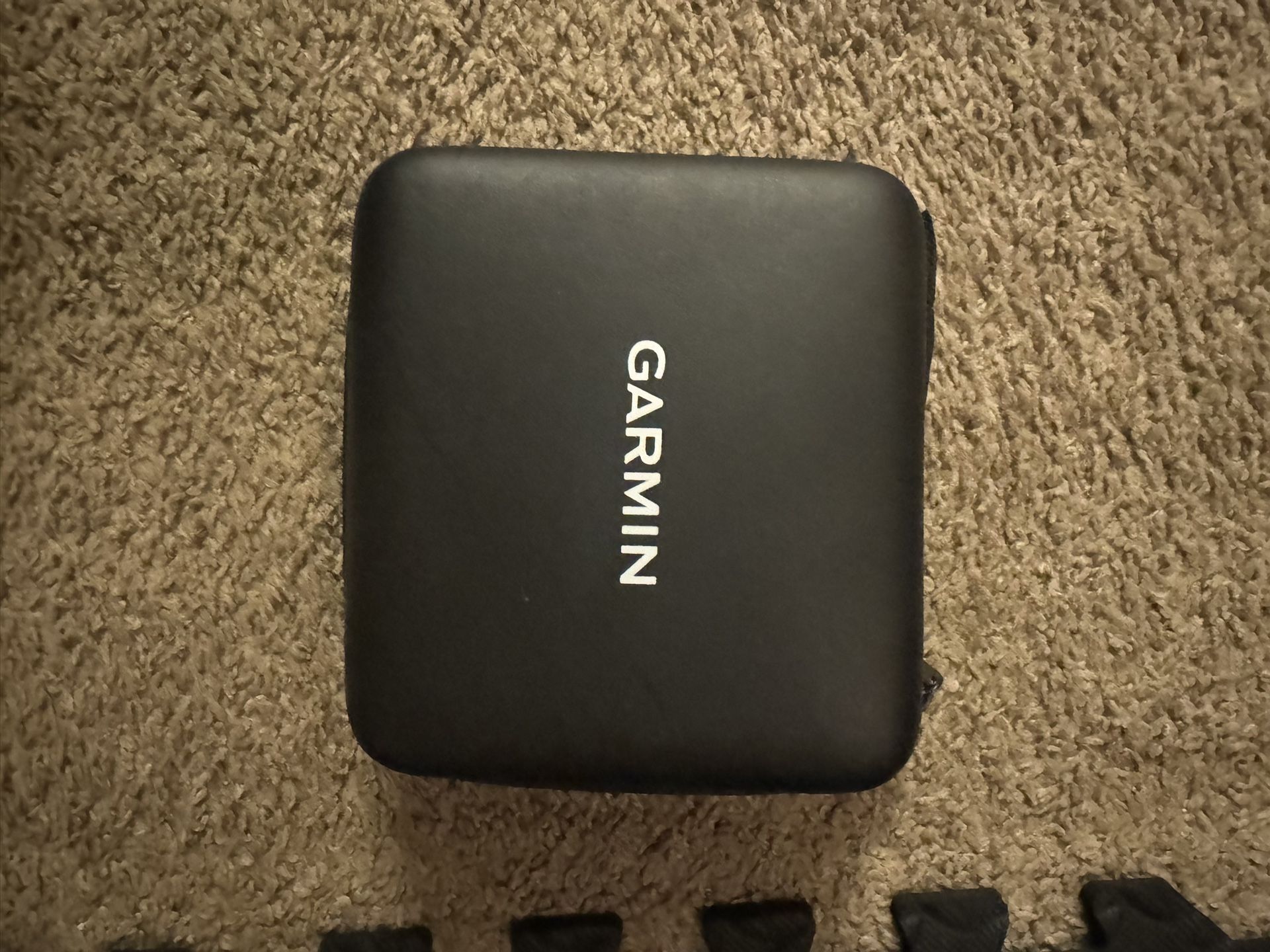 GARMIN R10 Mobile Golf Launch Monitor