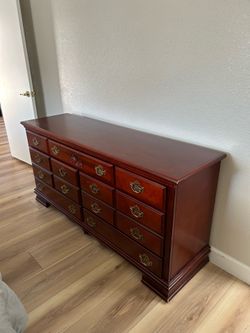 Wood dresser