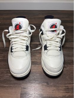 Size 7.5 - Air Jordan 4 Retro Flight Club
